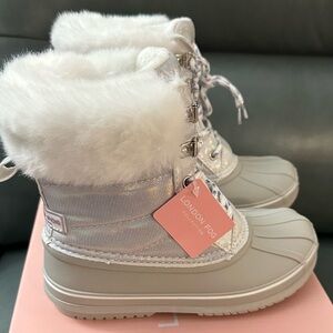 Kids London Fog Metallic Silver and White Boots size 1